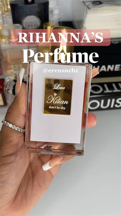 rihanna perfume marshmallow.